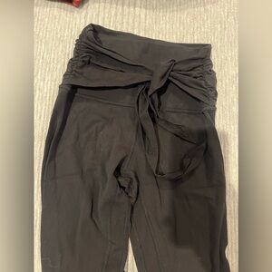 Lululemon size 4 align leggings